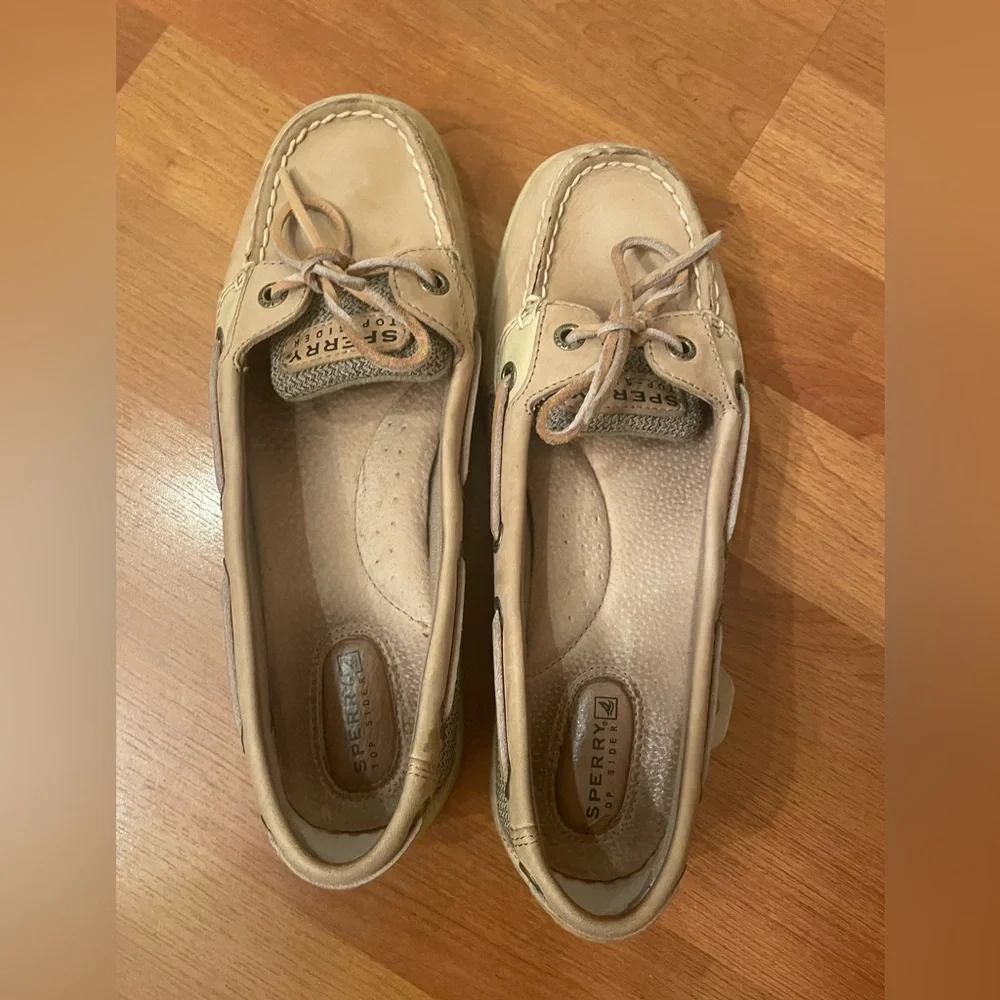 Sperry’s - Picture 1 of 2